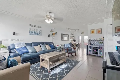 1370 Osprey Court Homestead FL 33035