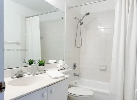 11541 NW 68th Terrace Doral FL 33178
