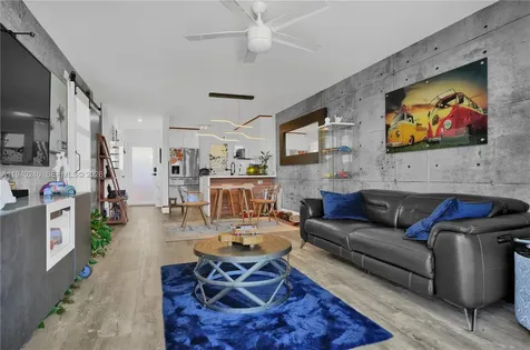 8900 Washington Boulevard Pembroke Pines FL 33025