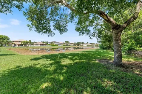 19421 Stonebrook Street Weston FL 33332