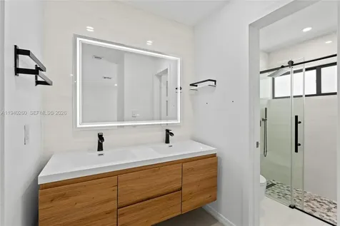 730 SW 95th Terrace Pembroke Pines FL 33025