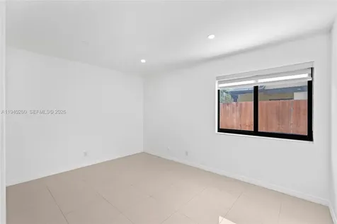 730 SW 95th Terrace Pembroke Pines FL 33025