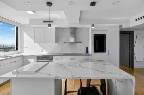 1330 West Avenue Miami Beach FL 33139