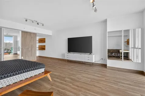 400 Sunny Isles Boulevard Sunny Isles Beach FL 33160