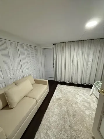 2036 NE 21st Avenue Fort Lauderdale FL 33305