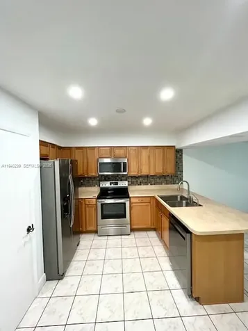 5650 NE 17th Terrace Fort Lauderdale FL 33334
