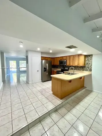 5650 NE 17th Terrace Fort Lauderdale FL 33334