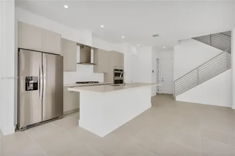 8037 NW 42nd Street Doral FL 33166
