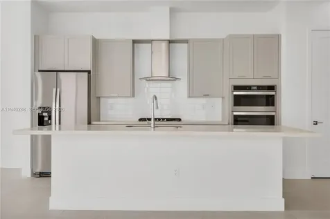 8037 NW 42nd Street Doral FL 33166