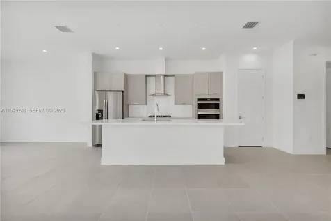 8037 NW 42nd Street Doral FL 33166