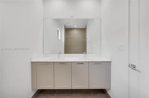 8037 NW 42nd Street Doral FL 33166