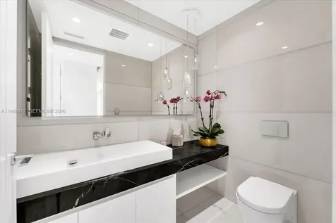 17975 Collins Avenue Sunny Isles Beach FL 33160