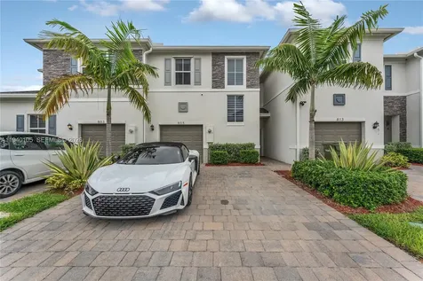 805 SE 18th Street Homestead FL 33034