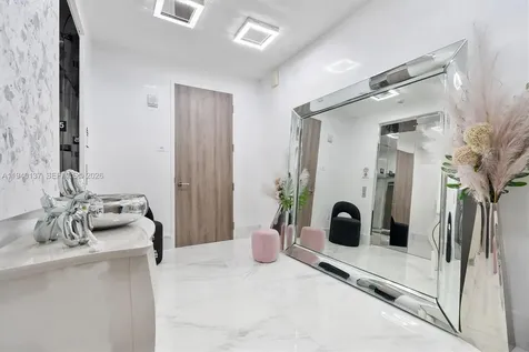 17475 Collins Avenue Sunny Isles Beach FL 33160