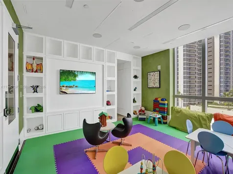 17475 Collins Avenue Sunny Isles Beach FL 33160