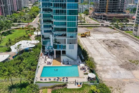 17475 Collins Avenue Sunny Isles Beach FL 33160