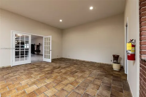 236 N Federal Highway Dania Beach FL 33004