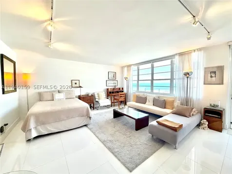100 Lincoln Road Miami Beach FL 33139