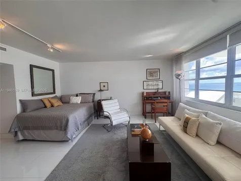 100 Lincoln Road Miami Beach FL 33139