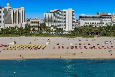 100 Lincoln Road Miami Beach FL 33139