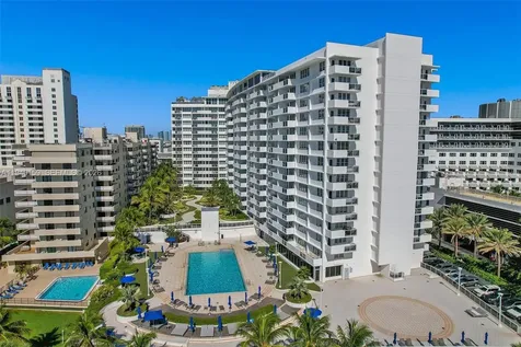 100 Lincoln Road Miami Beach FL 33139