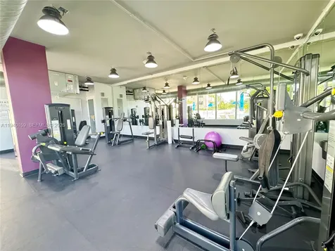 100 Lincoln Road Miami Beach FL 33139