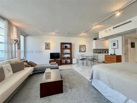 100 Lincoln Road Miami Beach FL 33139
