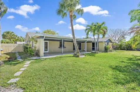 320 Fern Street Jupiter FL 33458