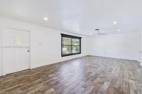 320 Fern Street Jupiter FL 33458