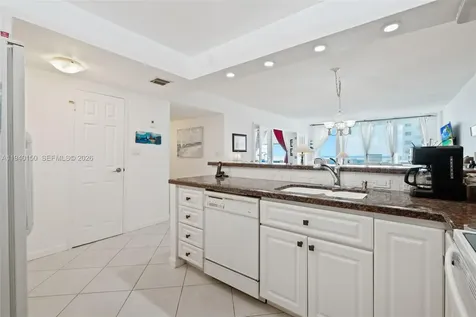 3725 S Ocean Drive Hollywood FL 33019