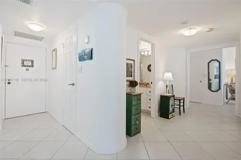 3725 S Ocean Drive Hollywood FL 33019