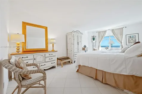 3725 S Ocean Drive Hollywood FL 33019