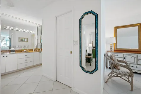 3725 S Ocean Drive Hollywood FL 33019