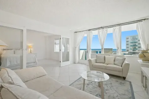 3725 S Ocean Drive Hollywood FL 33019