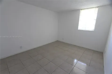 4550 NW 9th Street Miami FL 33126