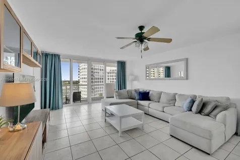 5601 Collins Avenue Miami Beach FL 33140