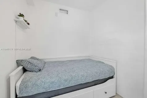 5601 Collins Avenue Miami Beach FL 33140