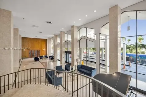 5601 Collins Avenue Miami Beach FL 33140