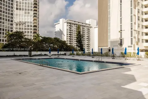 5601 Collins Avenue Miami Beach FL 33140