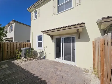 2530 SE 29th Street Homestead FL 33035