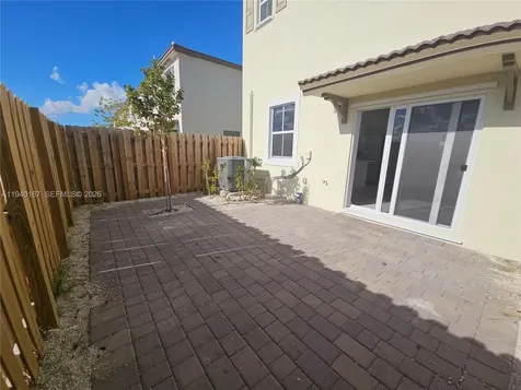 2530 SE 29th Street Homestead FL 33035
