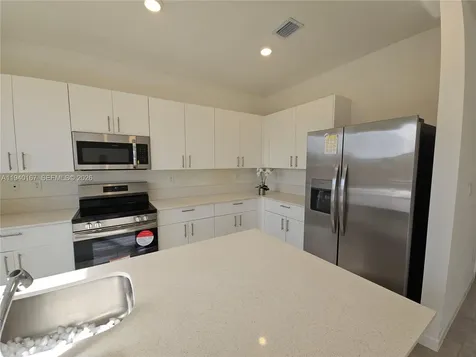 2530 SE 29th Street Homestead FL 33035
