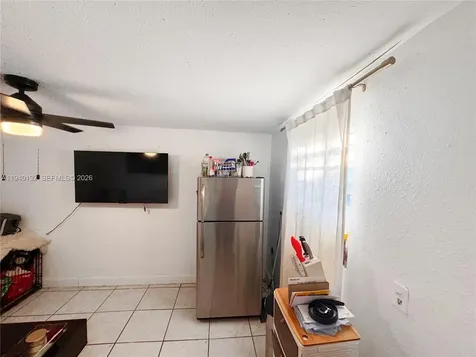 195 NW 135th Street Miami FL 33168