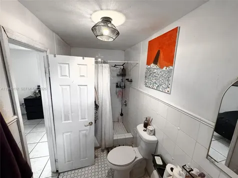 195 NW 135th Street Miami FL 33168