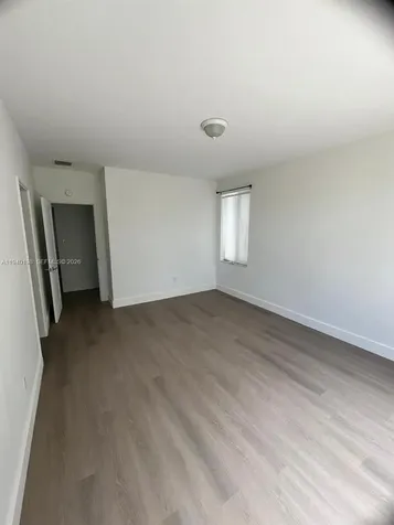 3921 N Meridian Avenue Miami Beach FL 33140