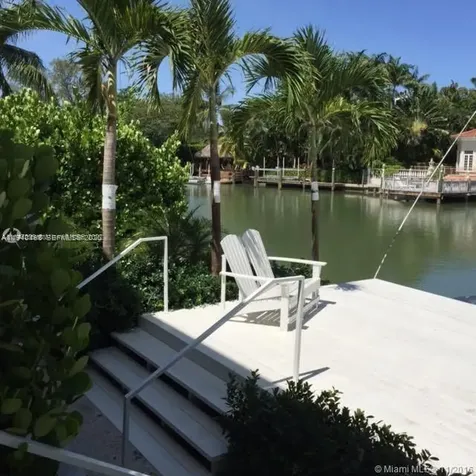 3921 N Meridian Avenue Miami Beach FL 33140