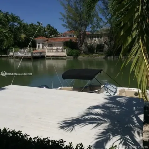3921 N Meridian Avenue Miami Beach FL 33140