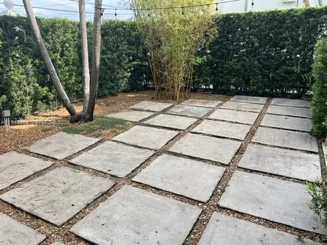 3921 N Meridian Avenue Miami Beach FL 33140