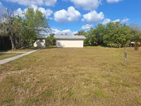245 E Parkway Other City - In The State Of Florida FL 33904