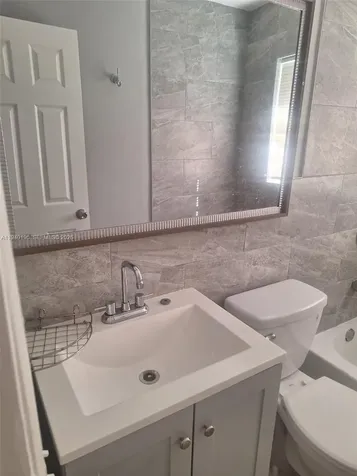 245 E Parkway Other City - In The State Of Florida FL 33904